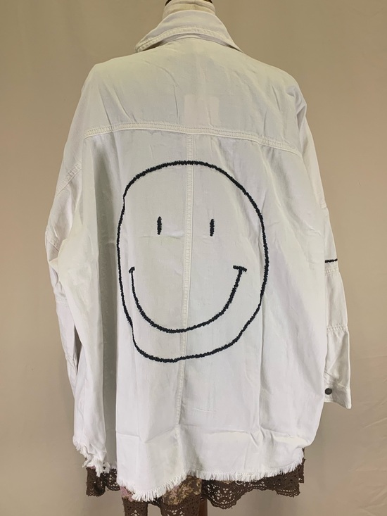 Elan Jackets & Blazers - Elan Dolly Jacket, White Denim Smiley Face Shacket, Size L